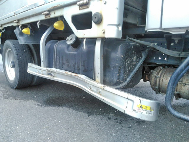 いすゞエルフダブルキャブ（Wキャブ）小型（2t・3t）[写真14]