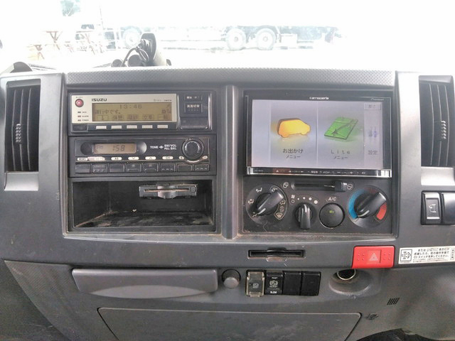 いすゞエルフダブルキャブ（Wキャブ）小型（2t・3t）[写真36]