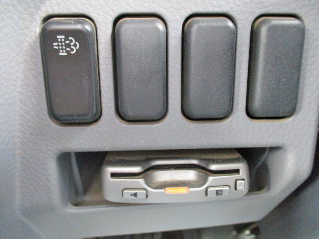 三菱ふそうキャンターダンプ小型（2t・3t）[写真24]