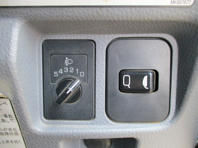 三菱ふそうキャンターダンプ小型（2t・3t）[写真27]