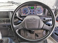 日野レンジャー幌車中型（4t）[写真12]