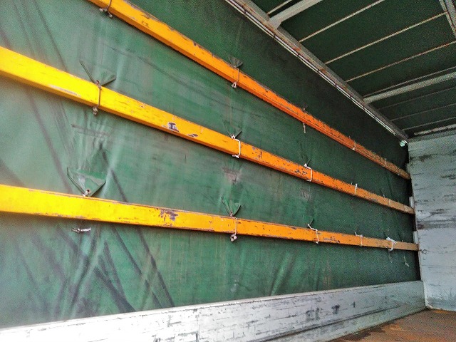 日野レンジャー幌車中型（4t）[写真06]