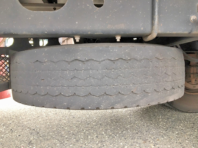 いすゞフォワードアルミウイング中型（4t）[写真18]