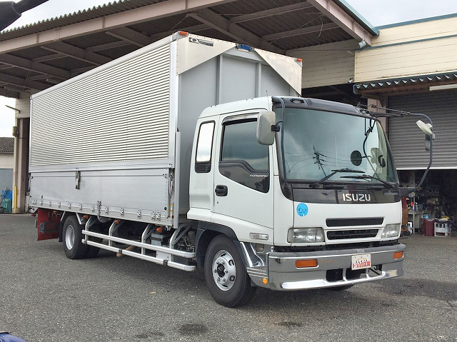 いすゞフォワードアルミウイング中型（4t）[写真03]