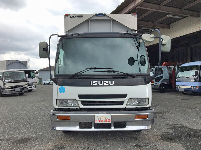 いすゞフォワードアルミウイング中型（4t）[写真07]