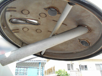 いすゞエルフ汚泥吸引車小型（2t・3t）[写真08]