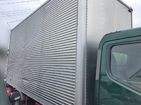 三菱ふそうキャンターアルミバン小型（2t・3t）[写真11]