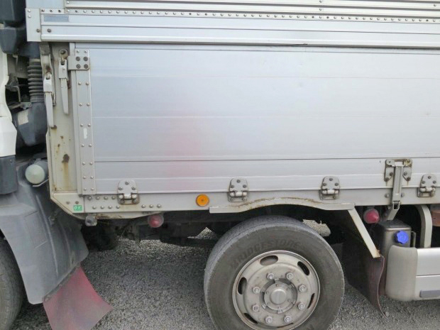 UDトラックスクオンアルミウイング大型（10t）[写真22]