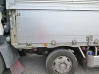 UDトラックスクオンアルミウイング大型（10t）[写真22]