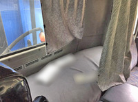 UDトラックスビッグサムアームロール大型（10t）[写真25]