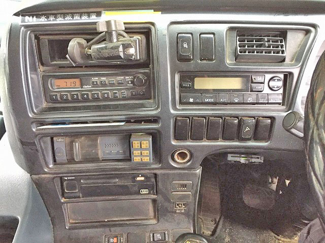 UDトラックスビッグサムアームロール大型（10t）[写真26]