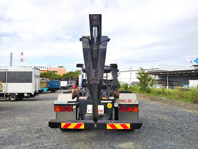 日野プロフィアコンテナ専用車大型（10t）[写真11]