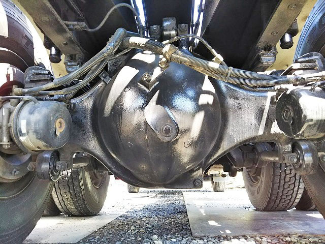 日野プロフィアコンテナ専用車大型（10t）[写真22]