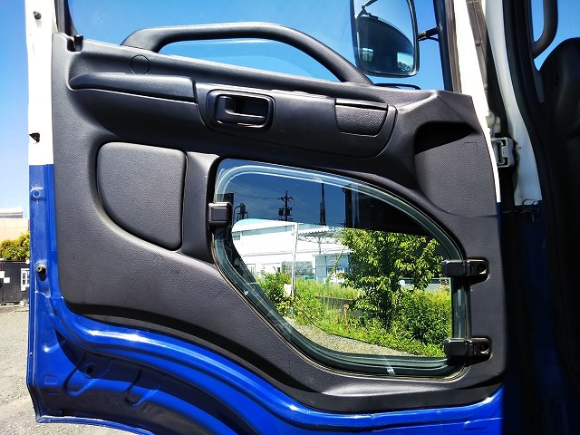 日野プロフィアコンテナ専用車大型（10t）[写真27]