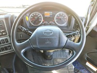 日野プロフィアコンテナ専用車大型（10t）[写真35]