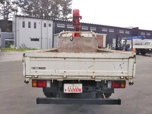 いすゞエルフユニック3段小型（2t・3t）[写真10]