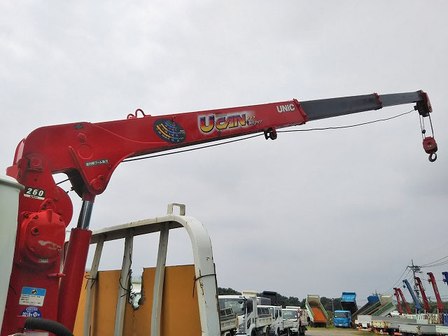 いすゞエルフユニック3段小型（2t・3t）[写真16]