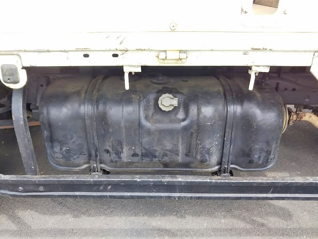 いすゞエルフユニック3段小型（2t・3t）[写真19]