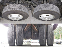 いすゞエルフユニック3段小型（2t・3t）[写真24]