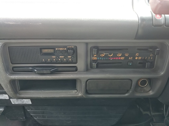 いすゞエルフユニック3段小型（2t・3t）[写真36]