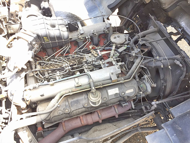 いすゞギガアームロール大型（10t）[写真15]