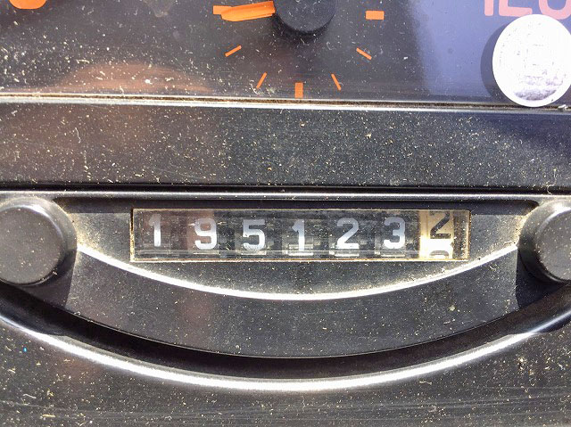 いすゞギガアームロール大型（10t）[写真23]