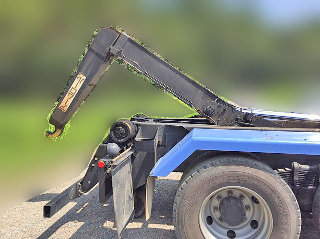 いすゞギガアームロール大型（10t）[写真09]