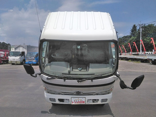 日野デュトロ平ボディ小型（2t・3t）[写真10]