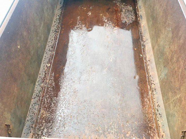 UDトラックスコンドル深ダンプ（土砂禁ダンプ）小型（2t・3t）[写真12]