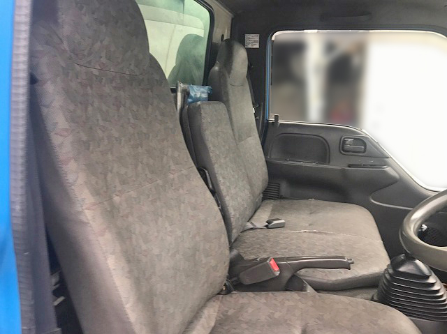 UDトラックスコンドル深ダンプ（土砂禁ダンプ）小型（2t・3t）[写真19]