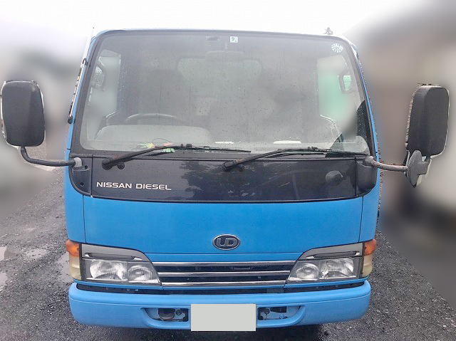 UDトラックスコンドル深ダンプ（土砂禁ダンプ）小型（2t・3t）[写真07]