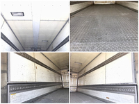 いすゞフォワード冷蔵冷凍ウイング中型（4t）[写真13]