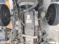 いすゞフォワード冷蔵冷凍ウイング中型（4t）[写真23]