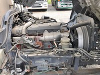 いすゞフォワード冷蔵冷凍ウイング中型（4t）[写真24]