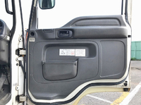 いすゞフォワード冷蔵冷凍ウイング中型（4t）[写真28]