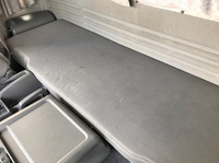 いすゞフォワード冷蔵冷凍ウイング中型（4t）[写真32]