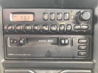 いすゞフォワード冷蔵冷凍ウイング中型（4t）[写真37]