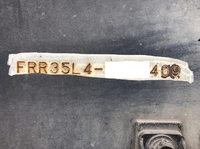 いすゞフォワード冷蔵冷凍ウイング中型（4t）[写真40]