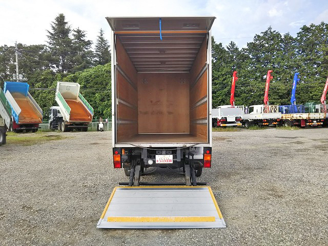 いすゞエルフアルミバン小型（2t・3t）[写真10]