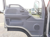 いすゞエルフアルミバン小型（2t・3t）[写真30]