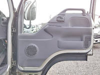 いすゞエルフアルミバン小型（2t・3t）[写真31]