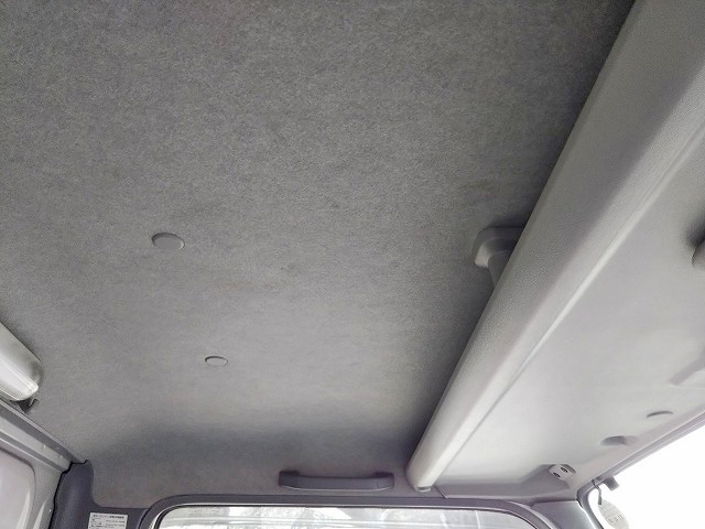 いすゞエルフアルミバン小型（2t・3t）[写真36]