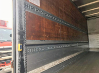 三菱ふそうファイターアルミウイング中型（4t）[写真12]