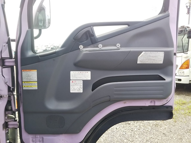 三菱ふそうキャンターパッカー車（塵芥車）小型（2t・3t）[写真29]