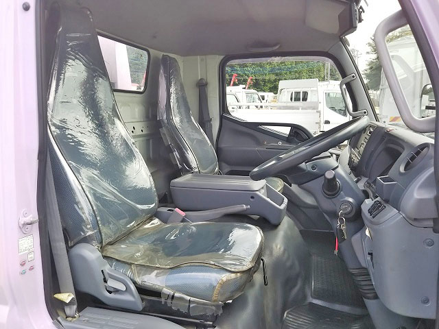 三菱ふそうキャンターパッカー車（塵芥車）小型（2t・3t）[写真30]