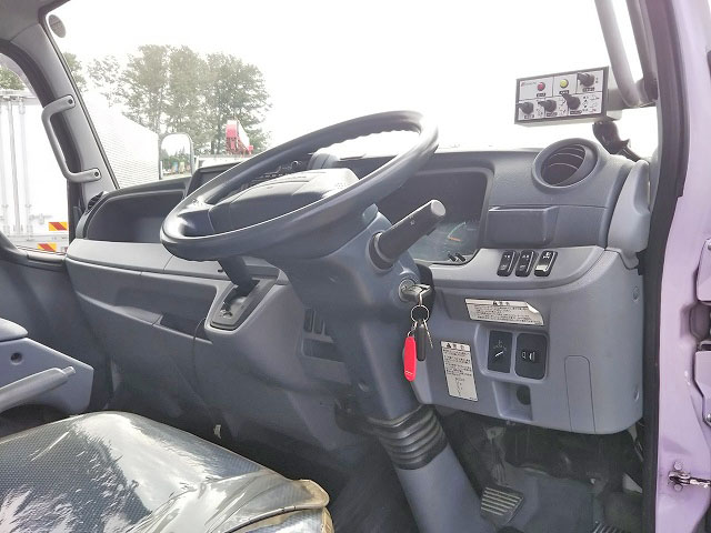 三菱ふそうキャンターパッカー車（塵芥車）小型（2t・3t）[写真31]