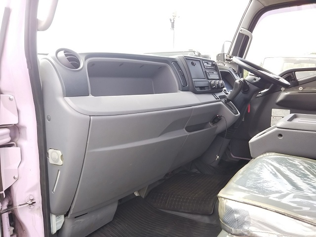 三菱ふそうキャンターパッカー車（塵芥車）小型（2t・3t）[写真33]