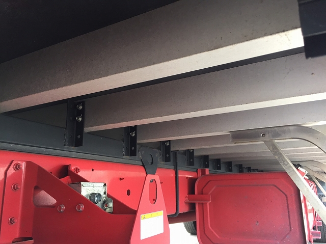 日野レンジャーアルミバン中型（4t）[写真18]