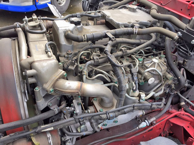 日野レンジャーアルミバン中型（4t）[写真22]