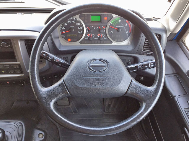 日野レンジャーアルミバン中型（4t）[写真33]